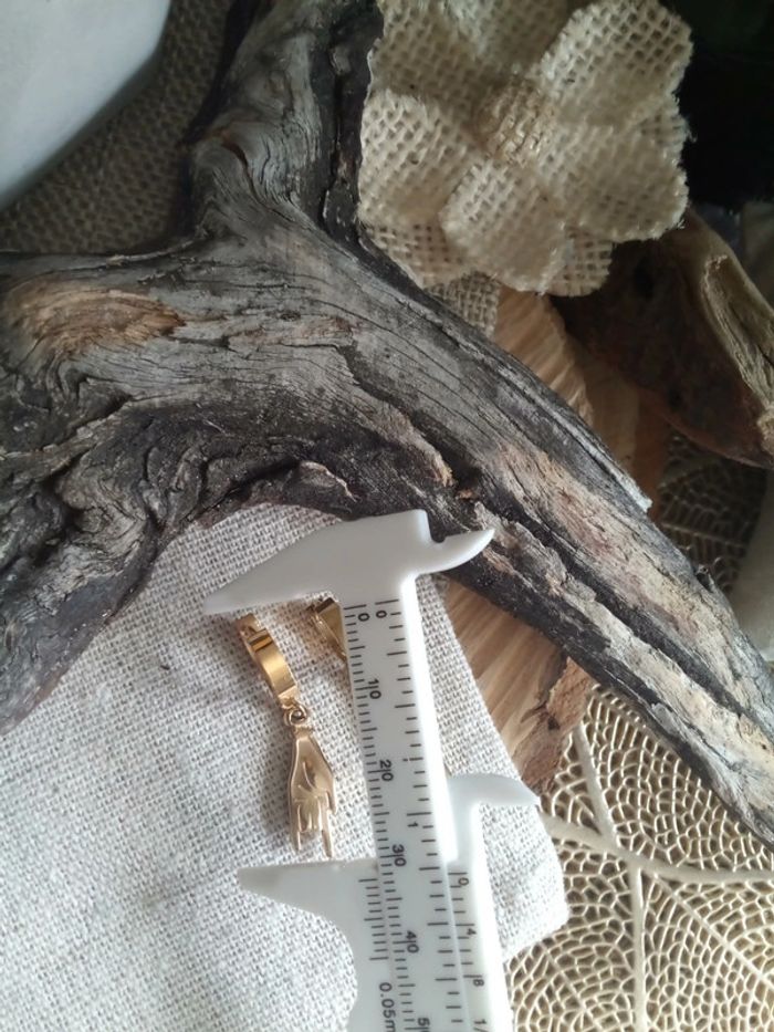 Boucles d'oreilles mains dorées - photo numéro 3