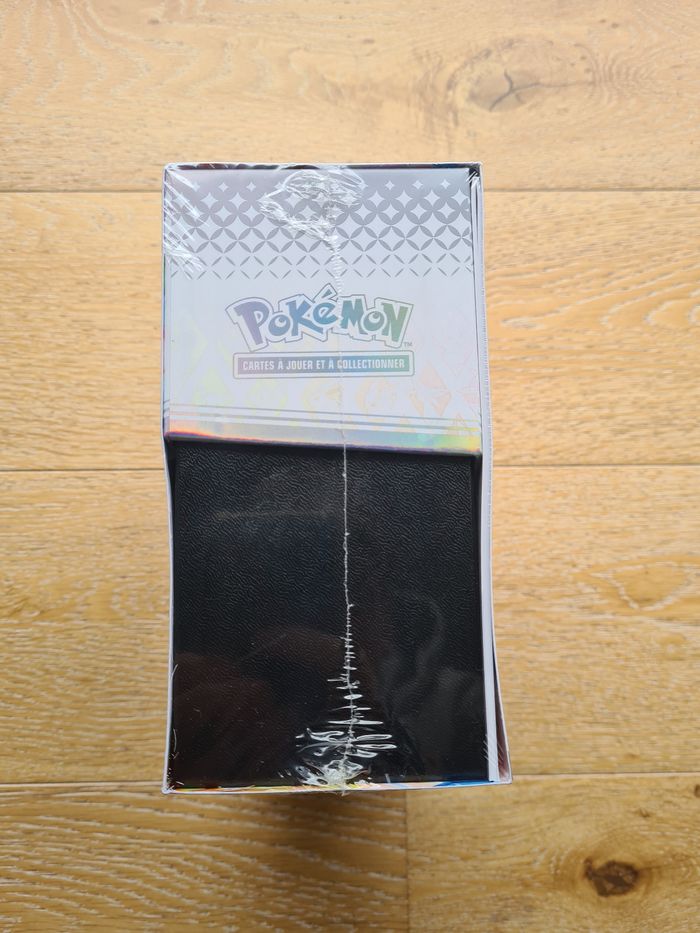 ETB - Pokemon Évolution Prismatique EV8.5 !! - photo numéro 3