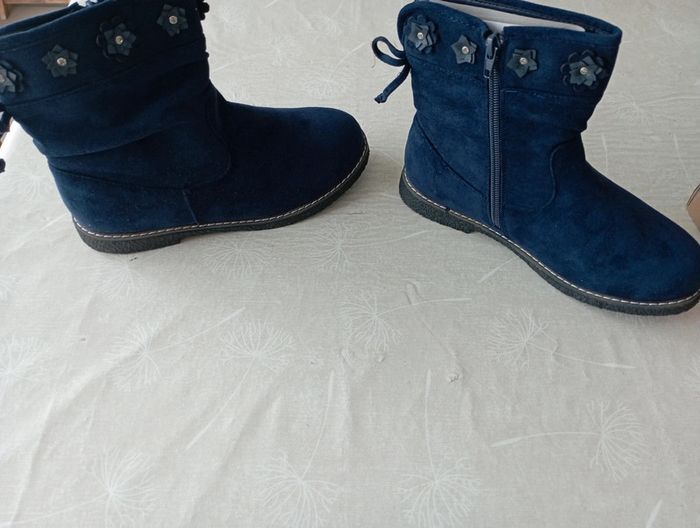 Bottines bleu marine en daim FPC taille 35 neuves 20€ - photo numéro 2