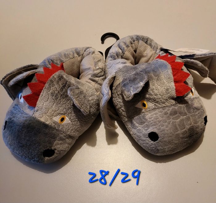 🐼 Chaussons fantaisie garçons neuf 28/29 🐼