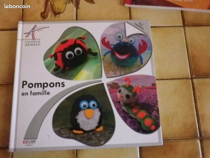 Livre Pompons en famille - Armani Cendrine (Auteur) 40 modèles - photo numéro 3