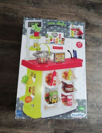 Petit supermarché pour enfants 