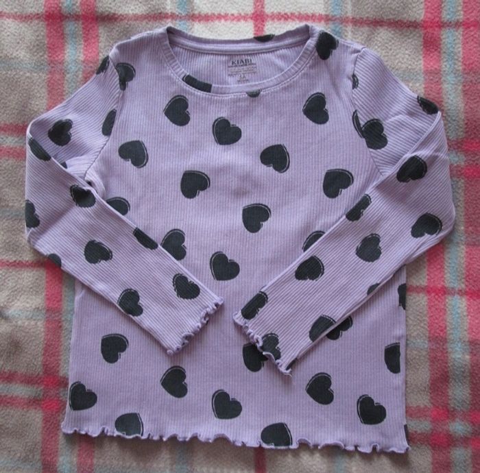 Maillot violet coeurs KIABI 5 ans