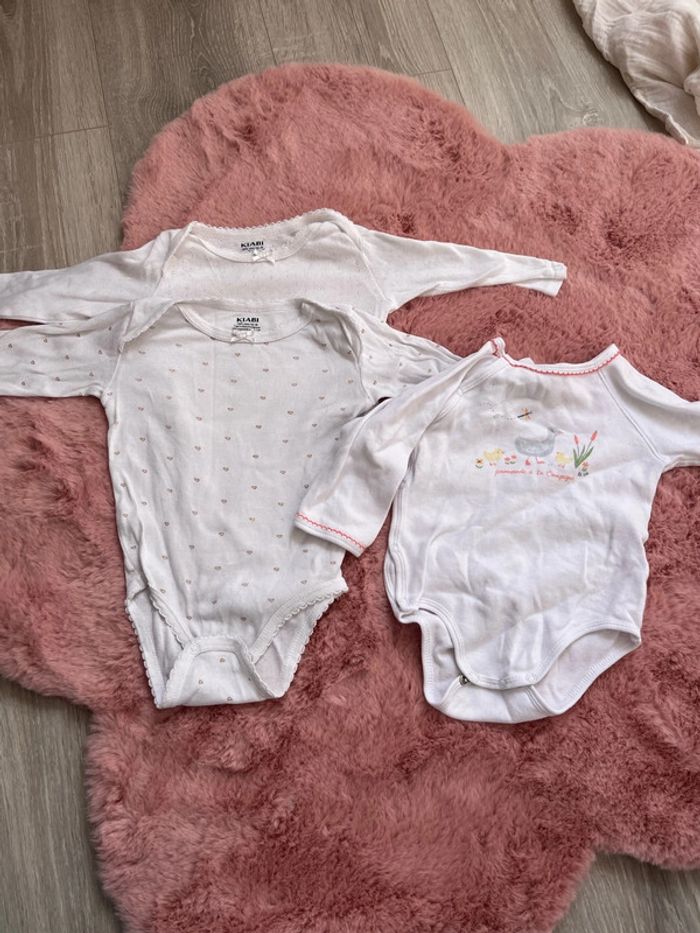 3 bodies bébé fille 6 mois