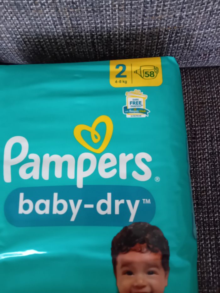 Lot de 2 sachets pampers taille 2 - photo numéro 2