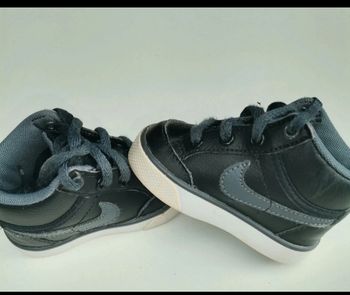 Basket montante nike