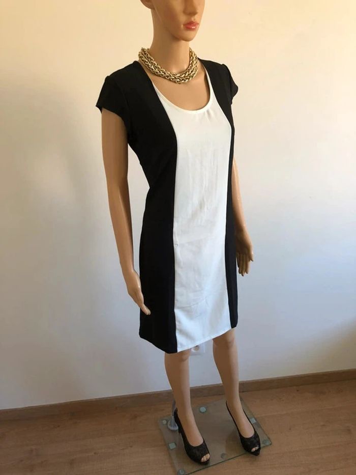 Robe noire et blanche neuve à manches courtes Black Lab taille S - photo numéro 4