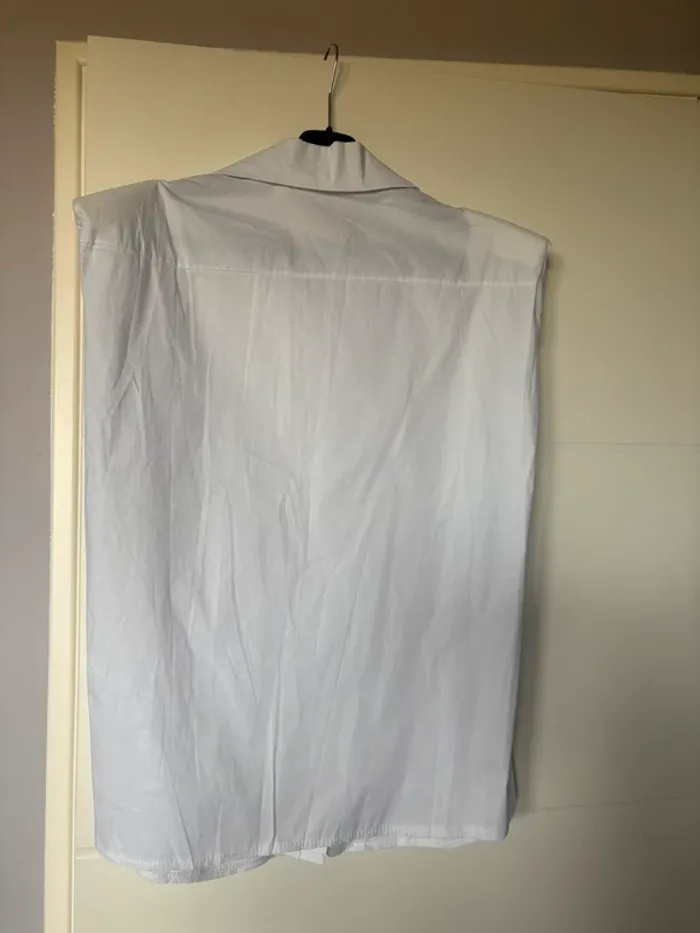 Chemise sans manches épaulettes - photo numéro 2