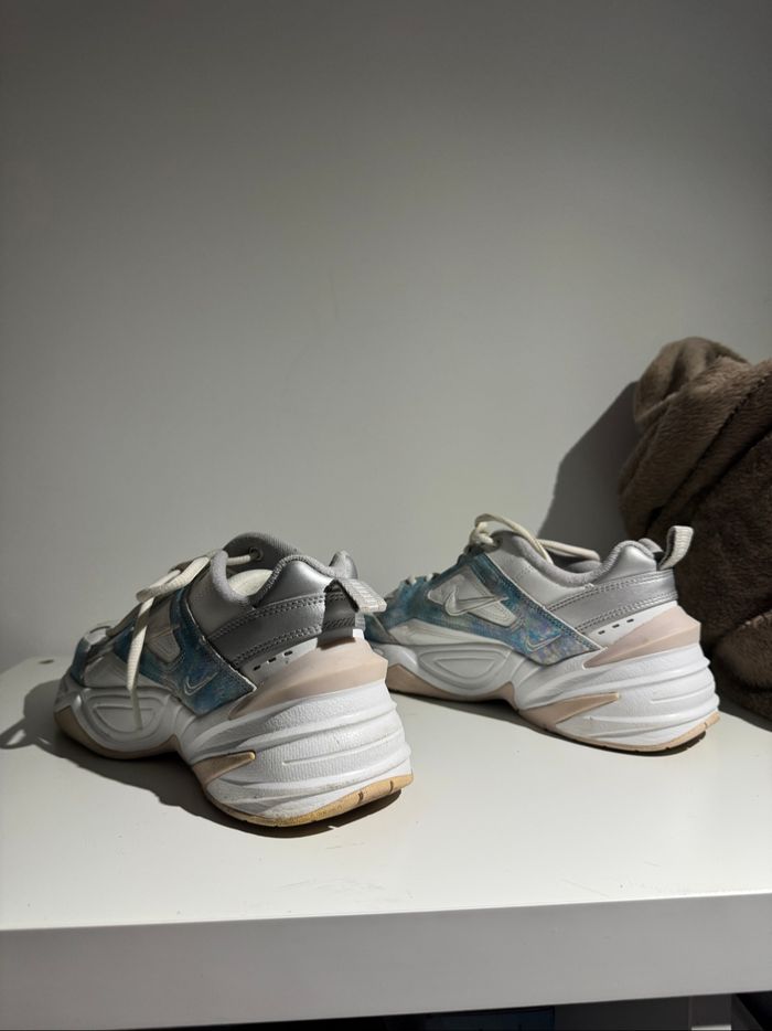 Chaussures Nike holographiques - photo numéro 4