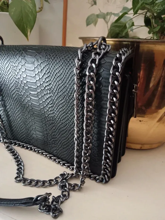 Sac chaîne effet python noir - photo numéro 3