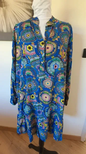 Robe pomponnette
