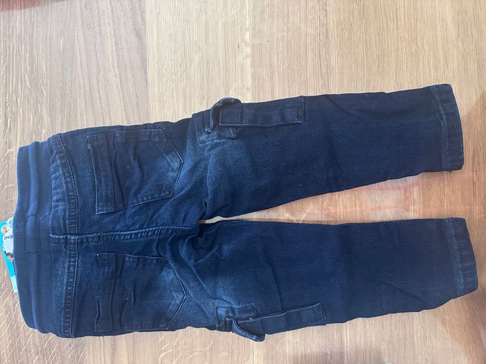 Jean taille 2 ans - photo numéro 2