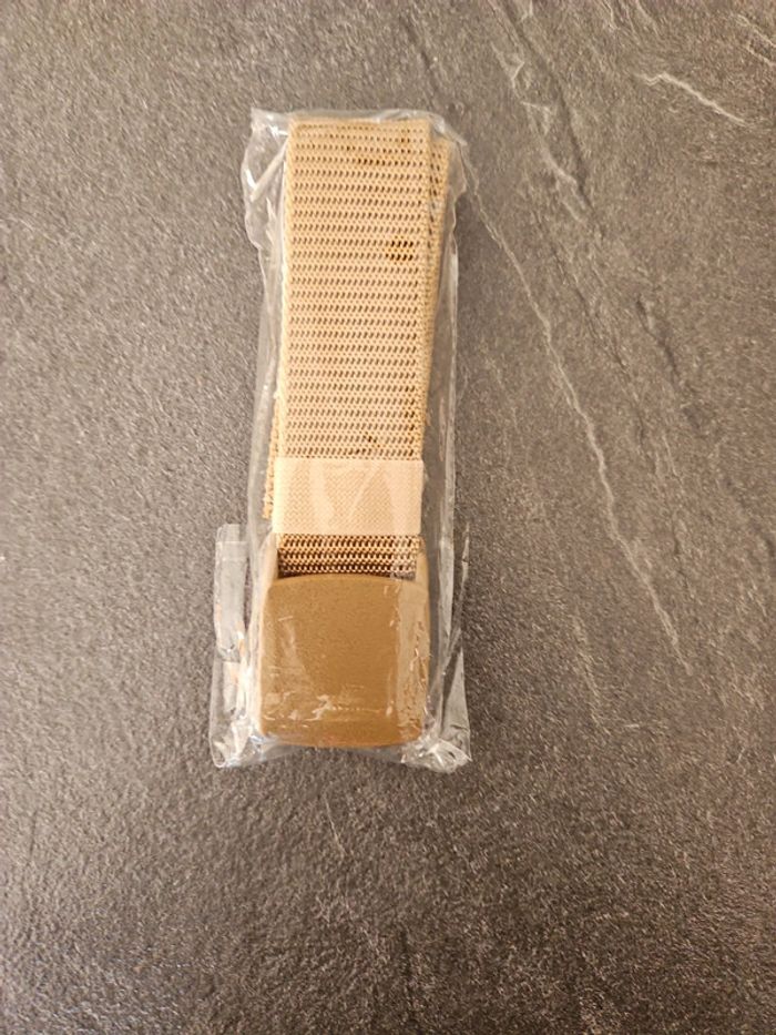 Ceinture homme à bande neuve