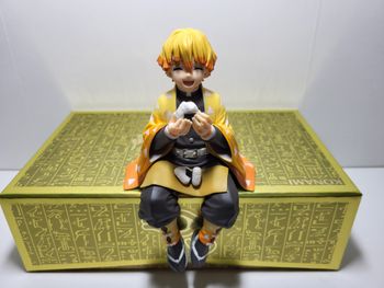 Demon Slayer Perching Noodle Stopper Figurine