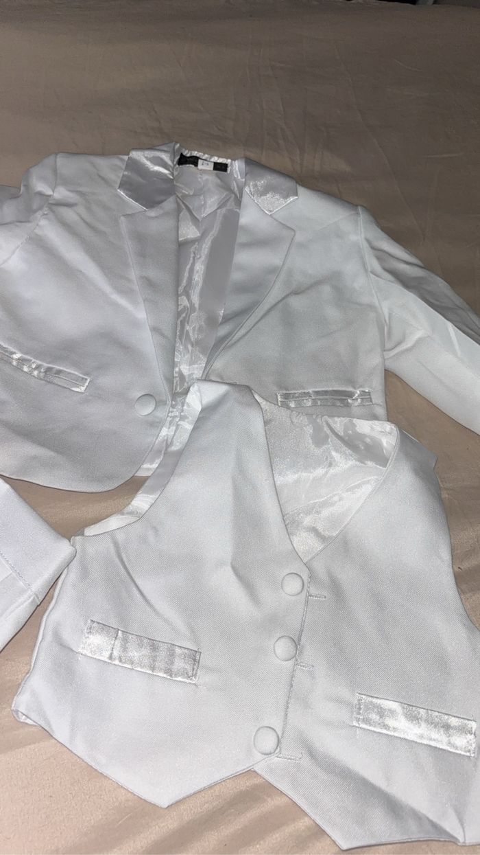 Costume 4 pièces bébé blanc - photo numéro 3