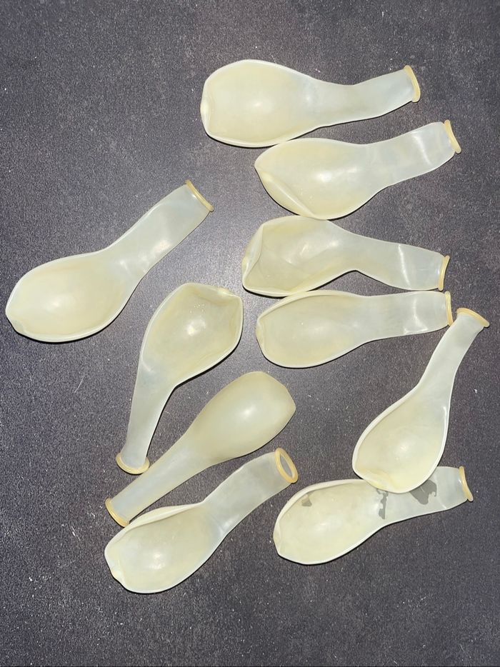 Lot 90 ballons avec arche en plastique - photo numéro 4