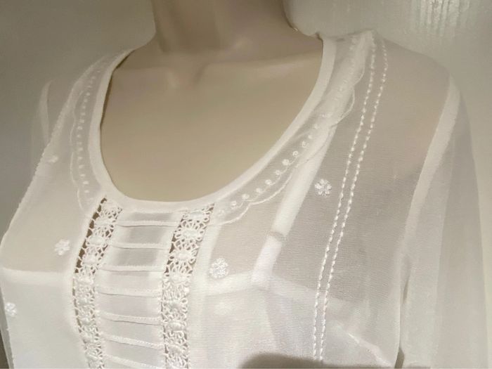 Tunique blanc cassé crème dentelles bohème, avec Top, incorporé Naf Naf taille 36 - photo numéro 17