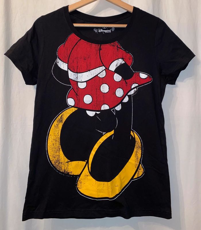 tshirt Disneyland Paris acheté dans le parc taille L porté une fois