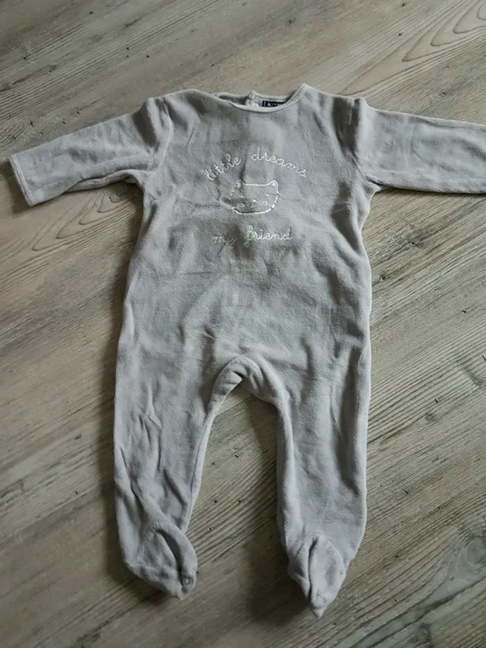 Pyjama Kiabi 12 mois