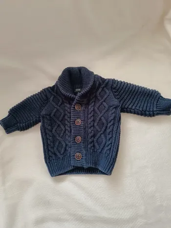 🎀 très beau gilet bleu marine taille 1 mois Kiabi 🎀