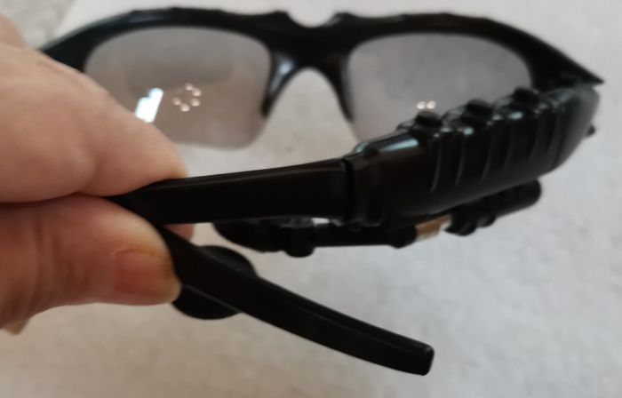 Lunettes de Soleil MP3 - photo numéro 4