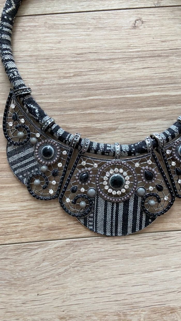 Collier femme argent et noir - photo numéro 2