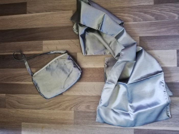 Robe cocktail argenté avec Châle et sac - photo numéro 3