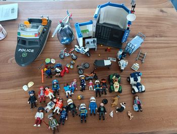 Lot Playmobil Policiers