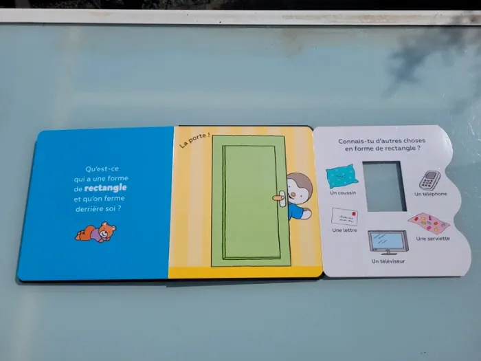 Très beau livre 🔵 T'choupi Devine les formes 🟥 avec volets à déplier - photo numéro 10