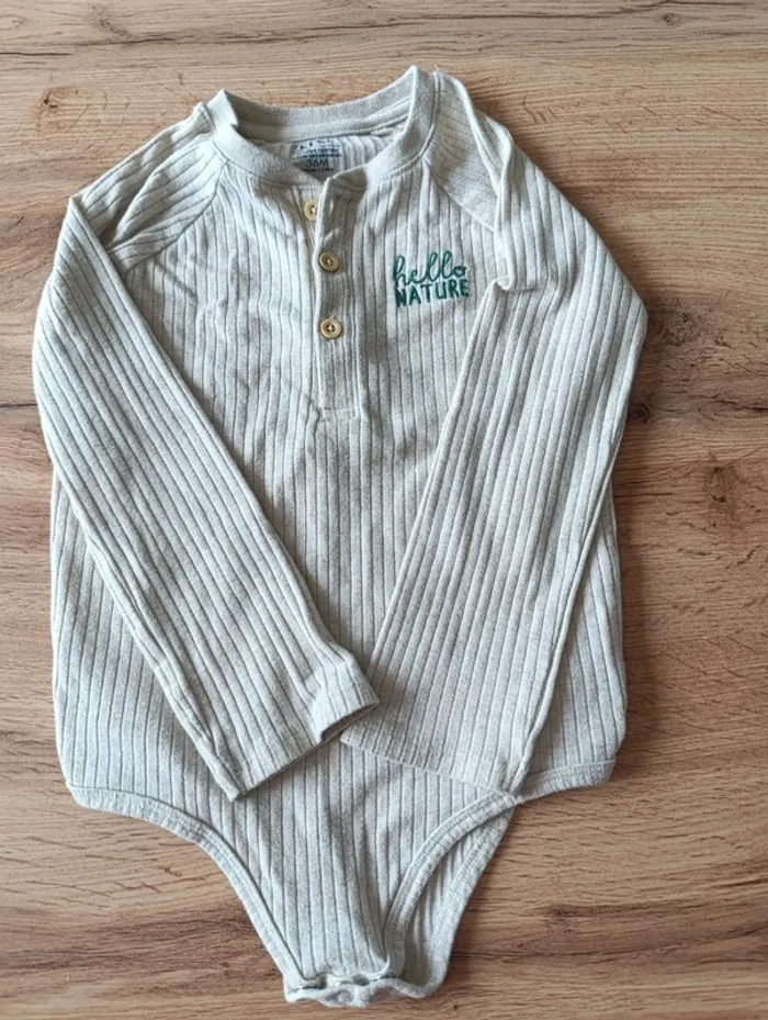 Body tee-shirt taille 36 mois
