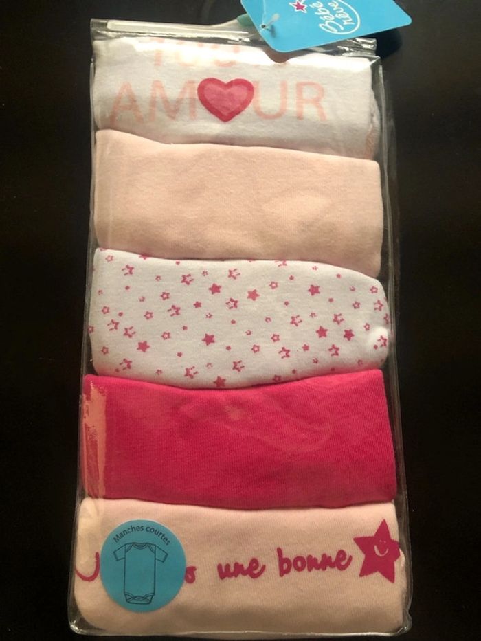 Lot de 5 bodys manches courtes 12 mois