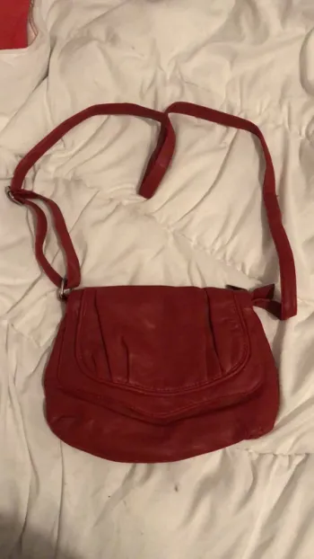 Sac bandoulière rouge Bordeaux