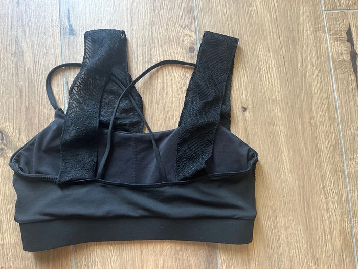 Brassière noire SHEIN taille S - photo numéro 2