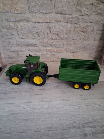 Bruder 03155 - Tracteur John Deere + Remorque en bon etat