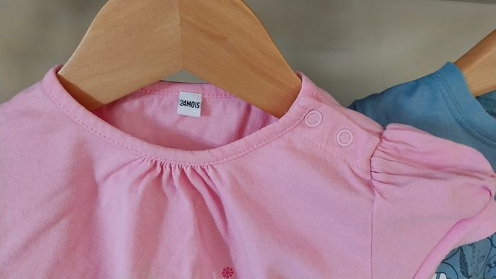 Lot T Shirts Manches courtes 2 ans - photo numéro 4