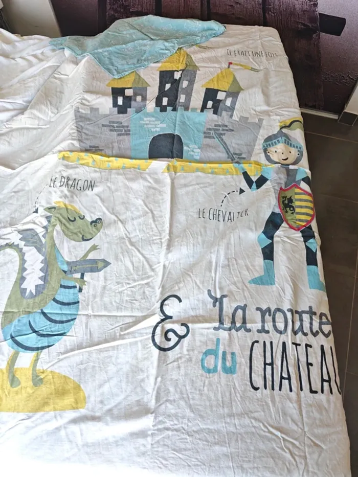 Parure de lit chevalier dragon château