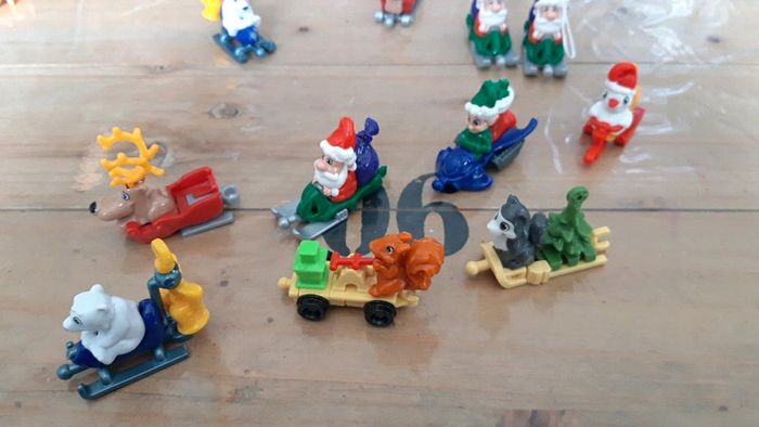 Lot Jouet kinder surprise - photo numéro 3