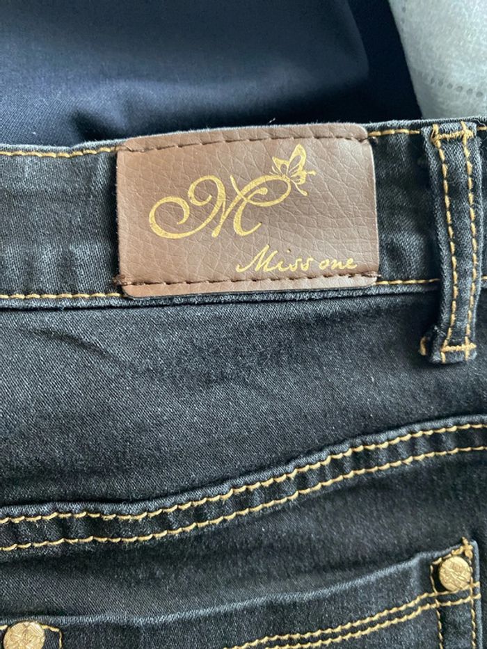 Jean noir Miss One taille 42 - photo numéro 4