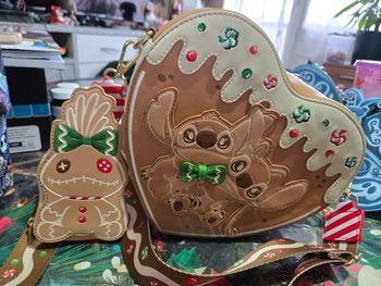 Loungefly stitch pain d’épice