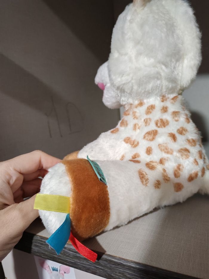 Peluche interactive Sophie la girafe - photo numéro 4