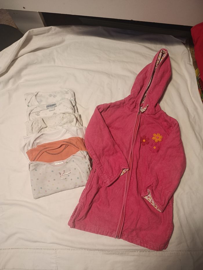 Lot de vêtements - photo numéro 2