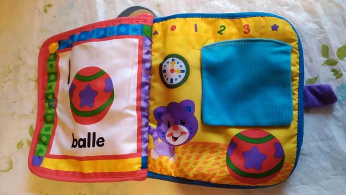 Livre d'éveil interactif - photo numéro 3