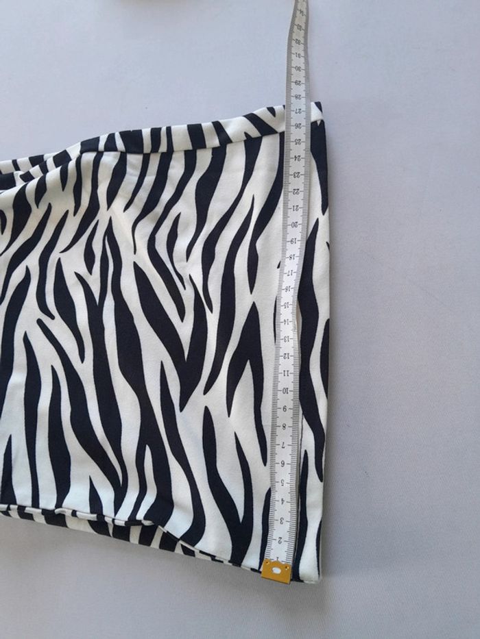 Très beau pantalon zèbre moulant évasé tout doux neuf taille M ou L Noisy May - photo numéro 10
