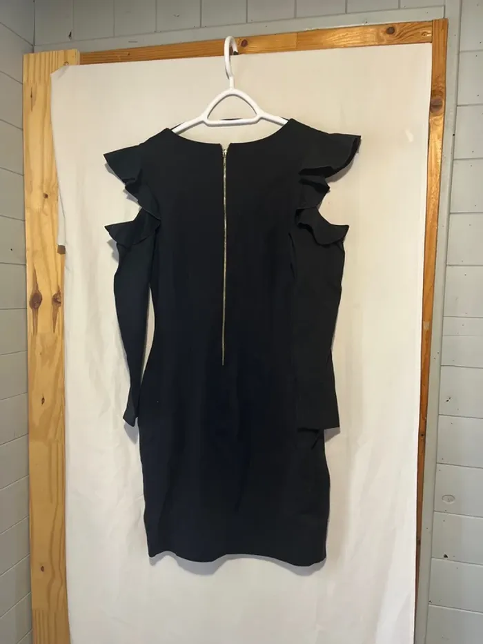 robe noire - photo numéro 6