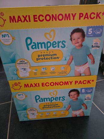 2 cartons couches pampers premium taille 5