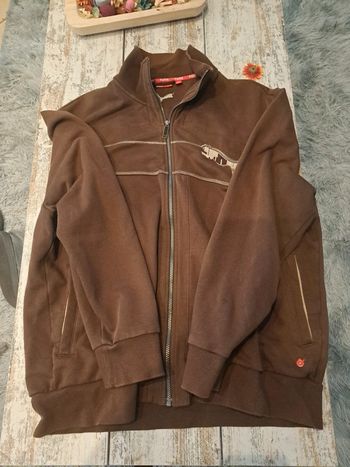 Très belle veste chaude puma