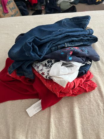 Lot de neuf articles