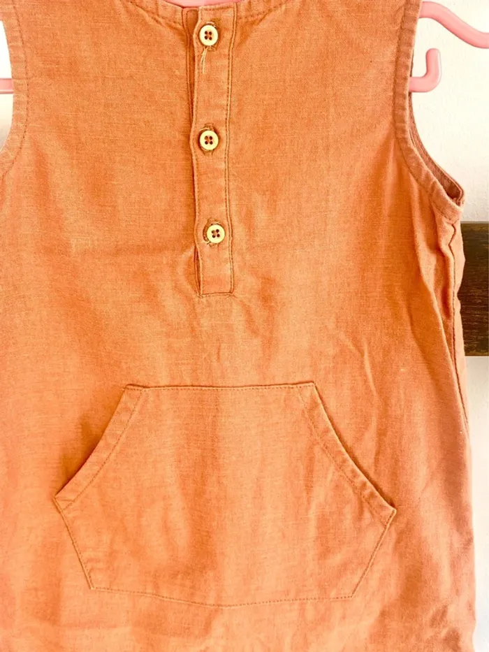 Salopette mixte terracotta Verbaudet taille 9 mois comme neuf - photo numéro 2
