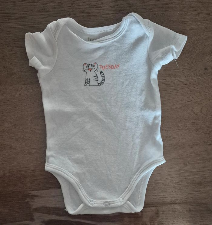 Lot de bodys manches courtes 1 mois