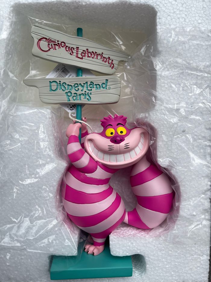 Figurine disneyland paris cheshire - photo numéro 2
